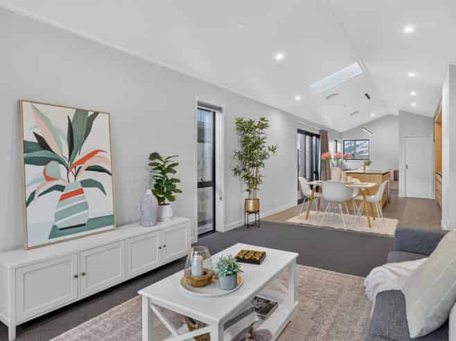 8 Sandstorm Way, CROMWELL