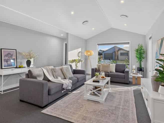 8 Sandstorm Way, CROMWELL