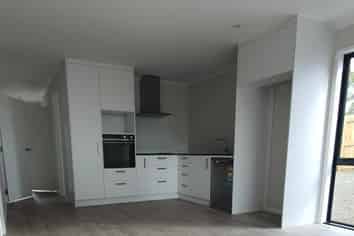 33 Redhills Road, Massey