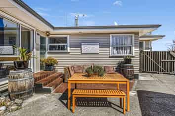 12 Hitchings Avenue, Onekawa