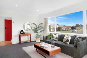 9a Lilac Place , Otumoetai