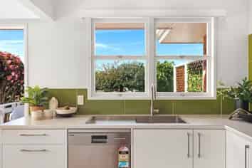 9a Lilac Place , Otumoetai