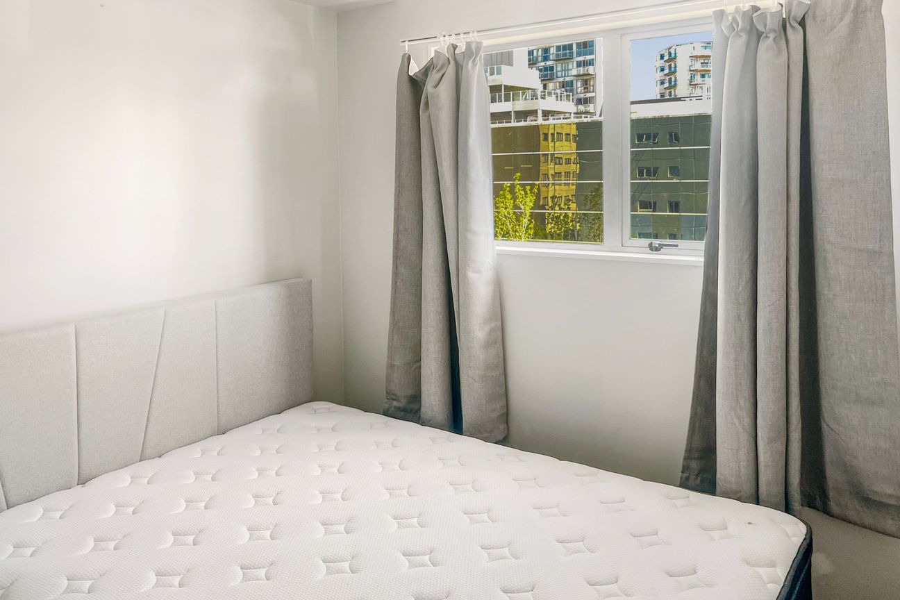 Modern 2 bedroom furnished apartment with Harbour bridge views! - Widok 6