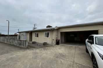 Hawkes Bay - Address withheld