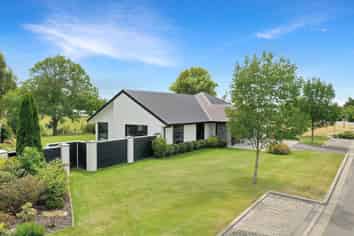 2 Alton Place, Allenton