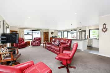 2 Alton Place, Allenton