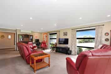 2 Alton Place, Allenton