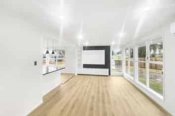 10 Leonard Place, Otara