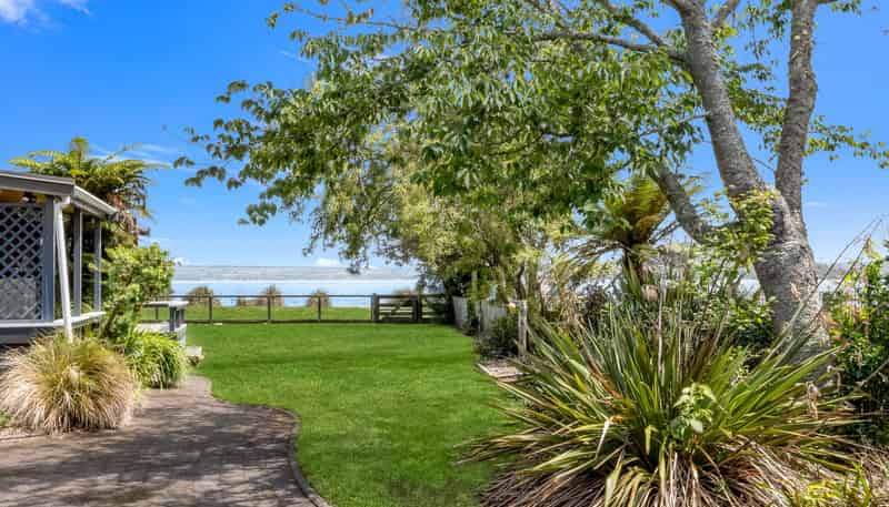 9 Cooper Avenue, Holdens Bay