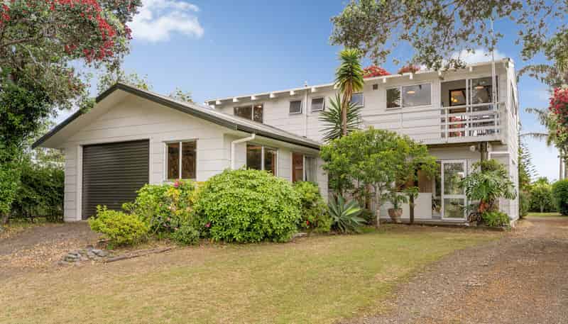 54 Oyster Drive, Cooks Beach