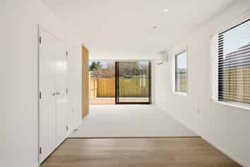 1/52 Peer Street, Upper Riccarton