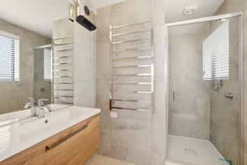 1/52 Peer Street, Upper Riccarton