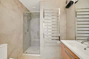 2/52 Peer Street, Upper Riccarton