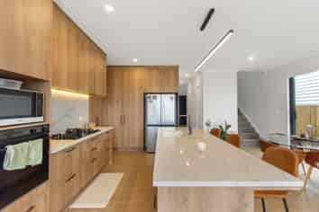 3 Ridgehill Rise, Flat Bush