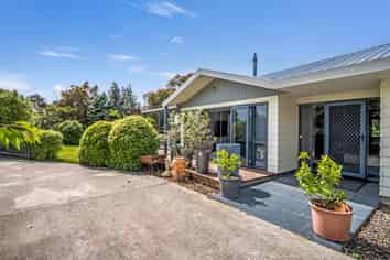 83 Whiterocks Road, Weston