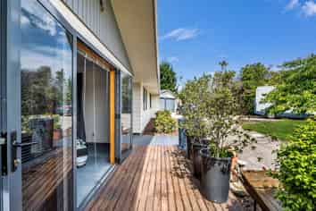 83 Whiterocks Road, Weston