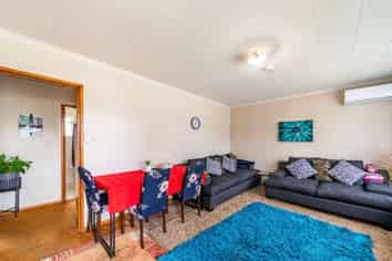 2/2 Joseph Grove, Elderslea