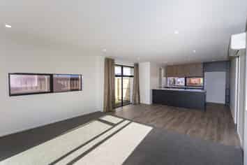 42 Chambers Avenue , Woodend