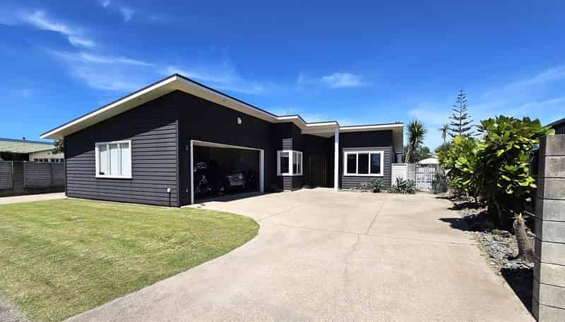  128 Harbour Drive, Matarangi