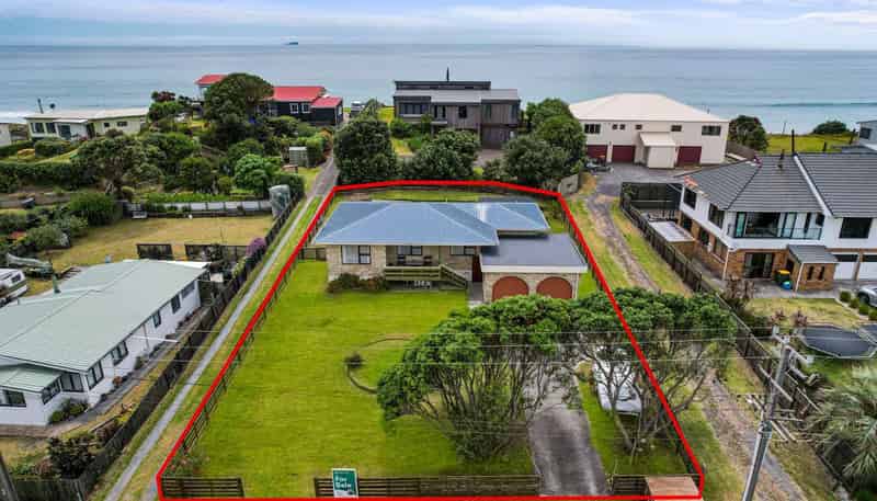 661 Pukehina Parade, Pukehina