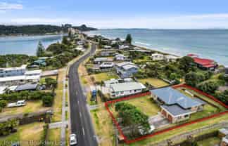 661 Pukehina Parade, Pukehina