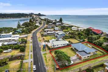 661 Pukehina Parade, Pukehina