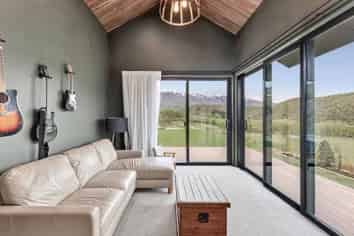 2 Judare Drive, Cromwell