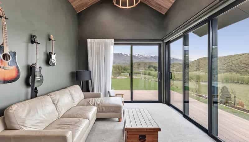 2 Judare Drive, Cromwell