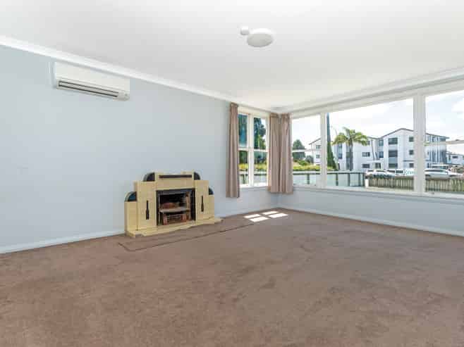 678 Gladstone Road, Te Hapara