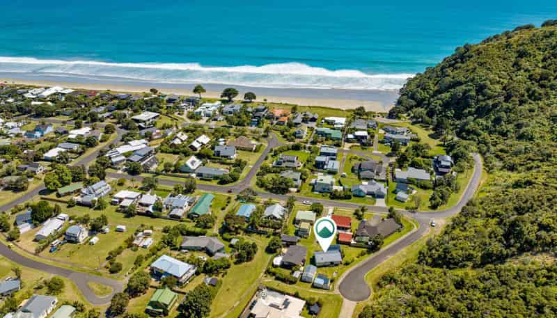 120 Goldfields Drive, Matarangi