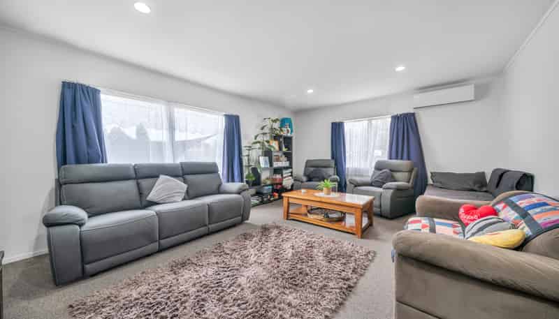 16A Wilson Place, Papakura