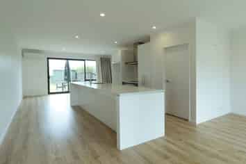 11 Plover Road, Hobsonville