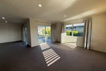 9 Olds Crescent, Cromwell