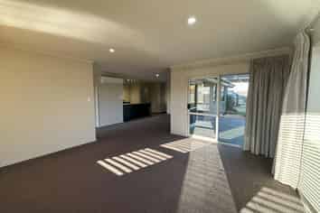 9 Olds Crescent, Cromwell