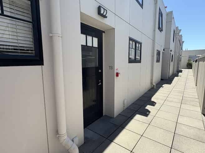 7B/8 Farnham Street, Parnell