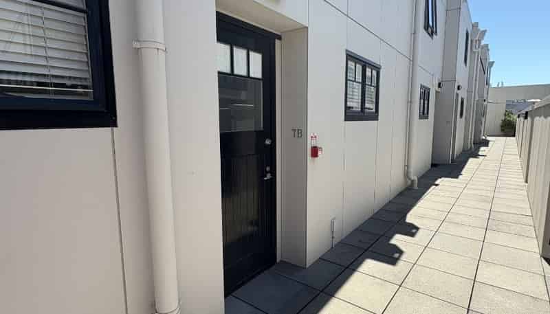 7B/8 Farnham Street, Parnell