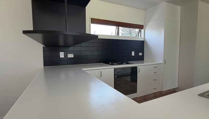 2/19 Hills Road, Edgeware