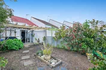 Auckland - Address withheld