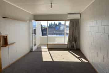 2/60 Main Street, Blenheim Central