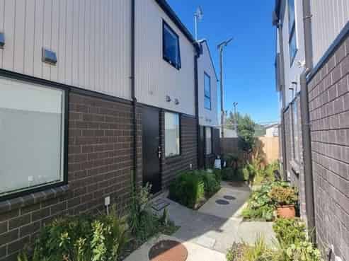 12/3234 Great North Road, New Lynn