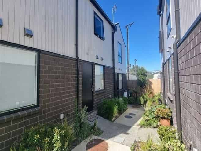 12/3234 Great North Road, New Lynn