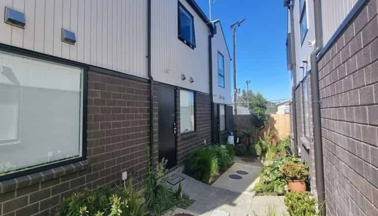 12/3234 Great North Road, New Lynn