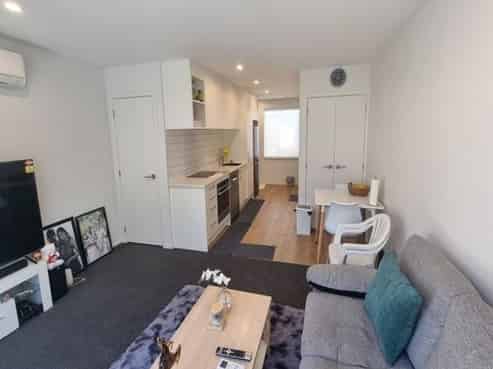 12/3234 Great North Road, New Lynn