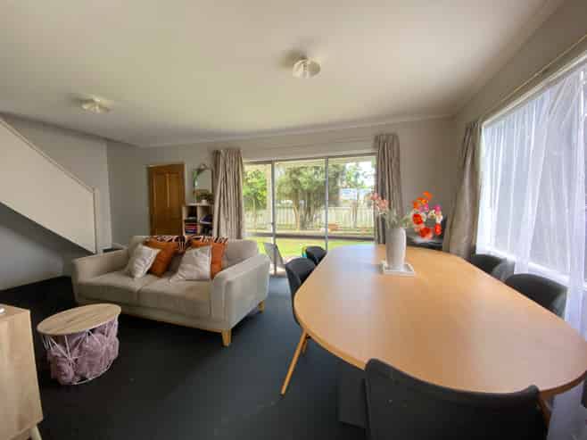 115 Poaka Avenue, Dinsdale