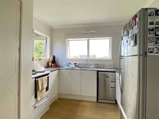 115 Poaka Avenue, Dinsdale