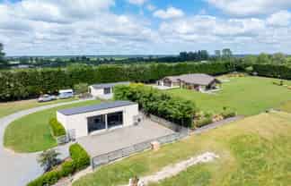 106 Davis Road, Cust