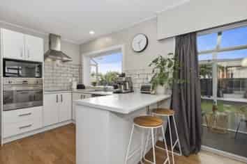 17  De Vere Crescent, Chartwell