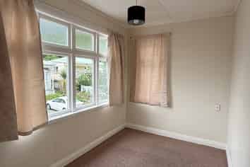 1/8 Rixon Grove, Mount Victoria