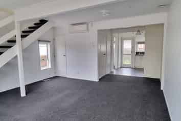 3/21 Islington Street, Trentham