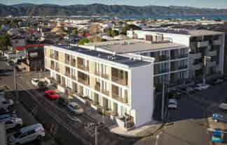 304A/2 Campbell Terrace, Petone
